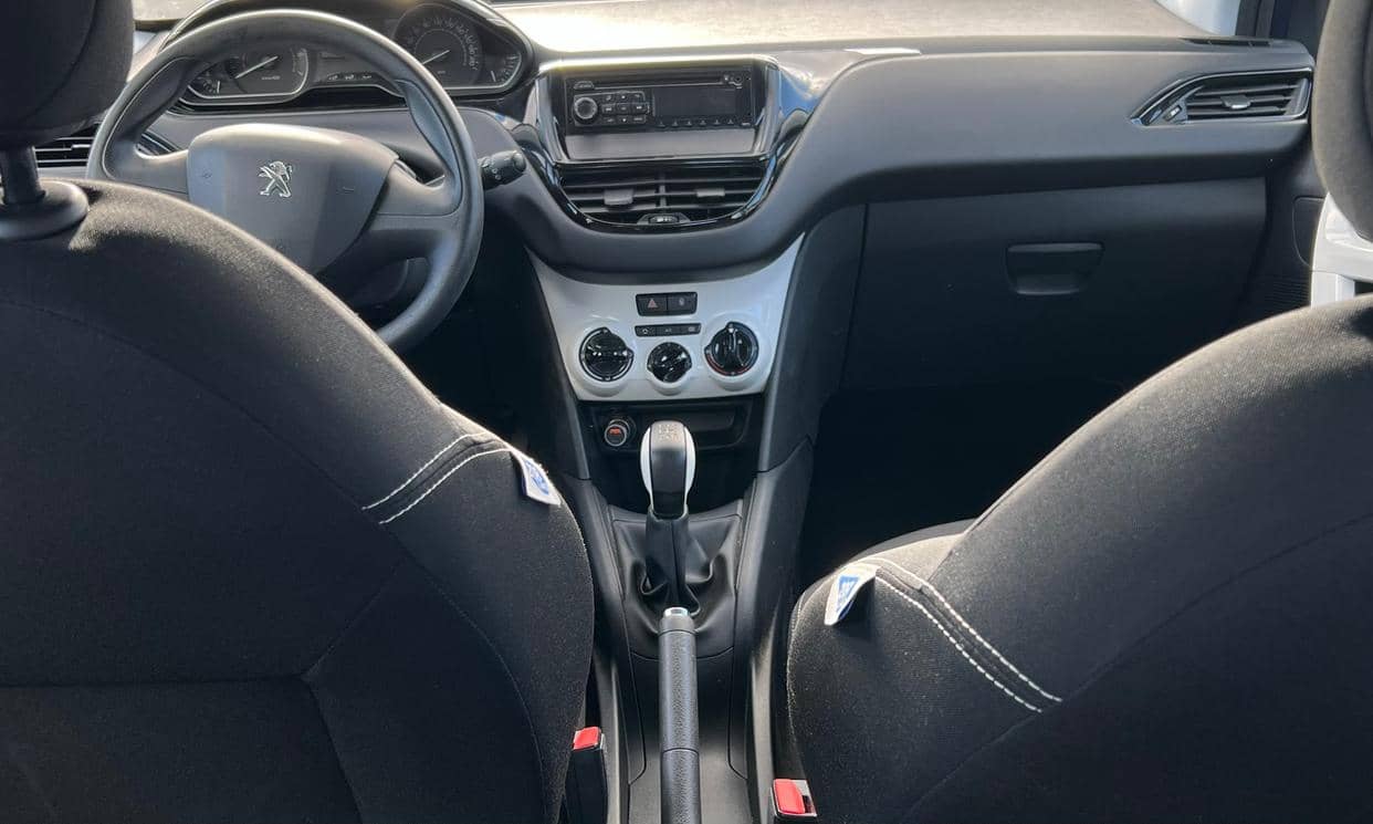 Peugeot 208 — photo 5