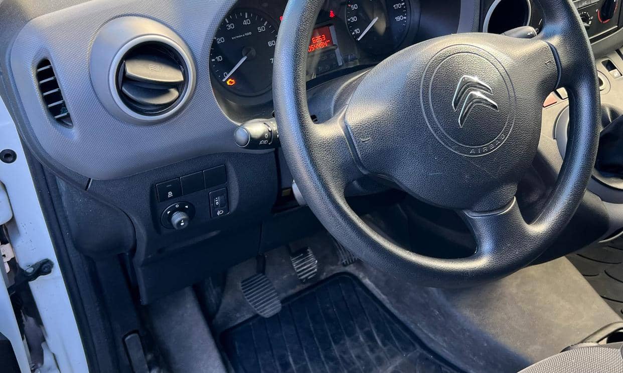 Citroen BERLINGO FOURGON — photo 15