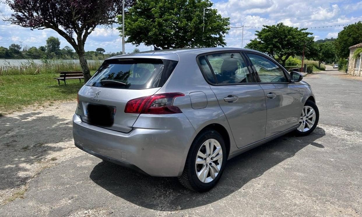 Peugeot 308 — photo 2