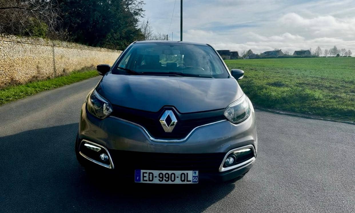 Renault CAPTUR — photo 2
