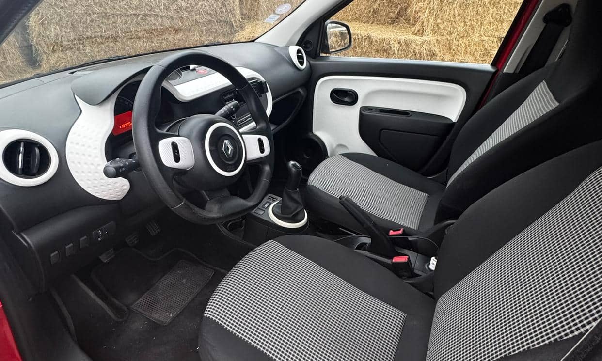 Renault TWINGO III — photo 12