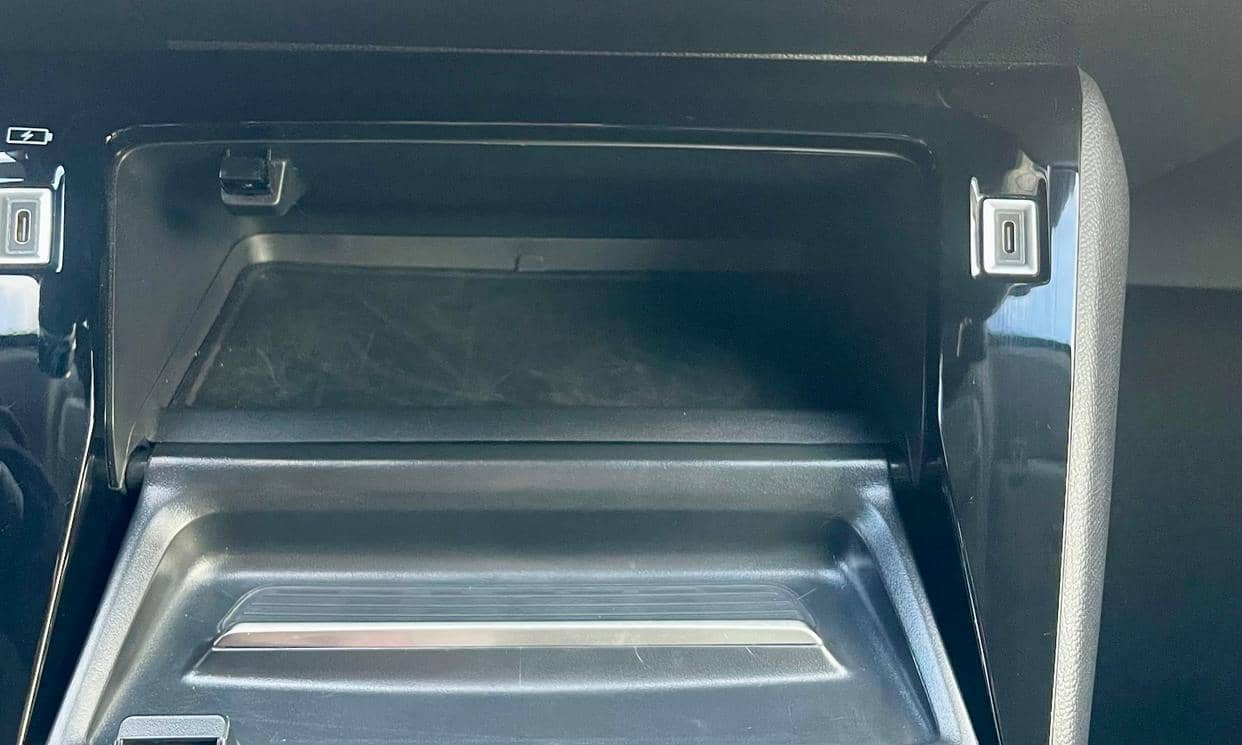 Peugeot 208 — photo 8