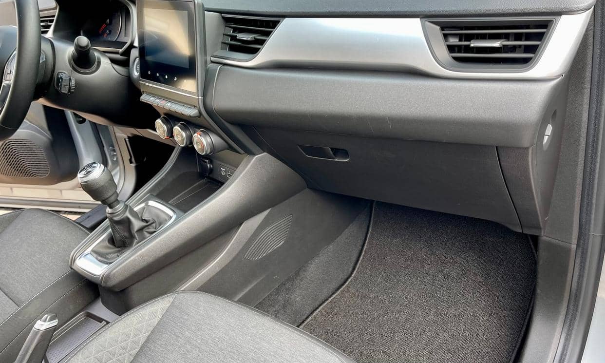 Renault CAPTUR II — photo 2