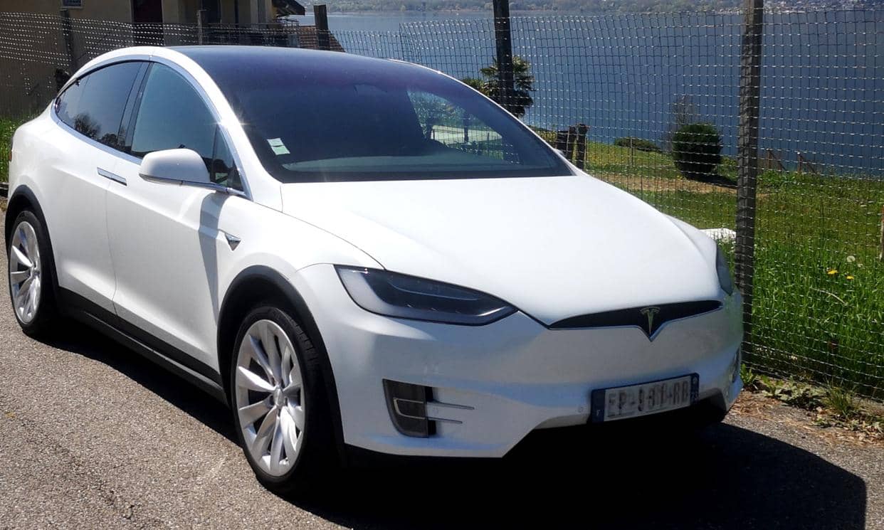Tesla MODEL X — photo 2