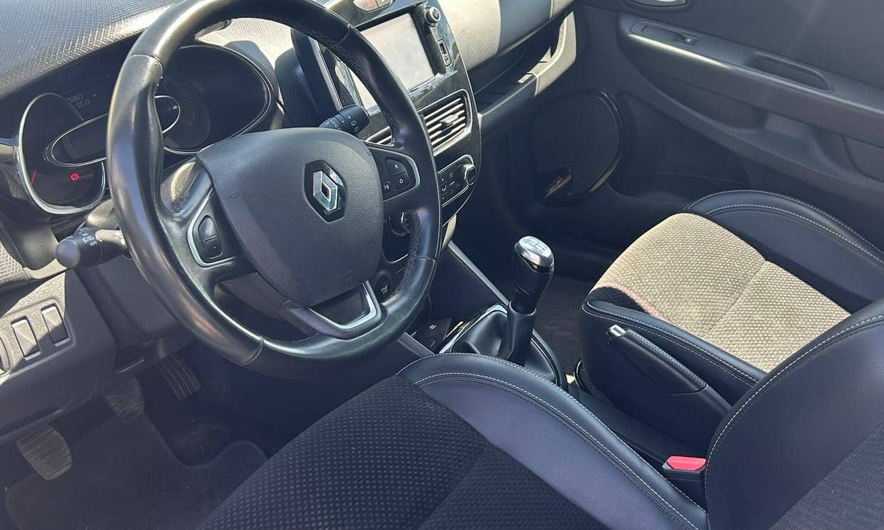 Renault CLIO IV — photo 8