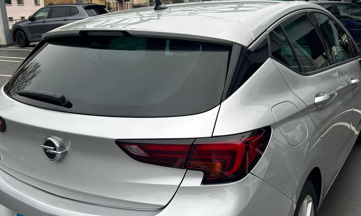 Opel ASTRA — photo 4