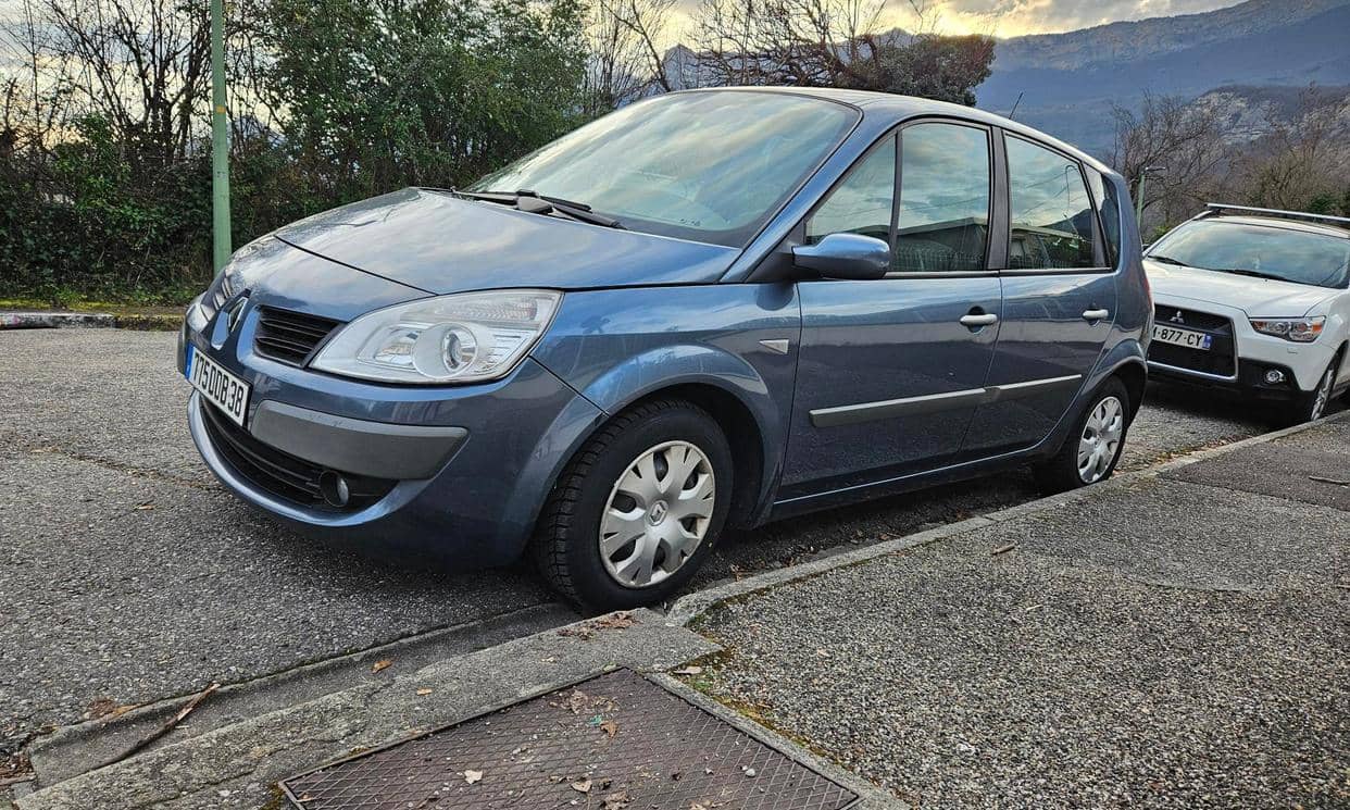 Renault SCENIC II — photo 2