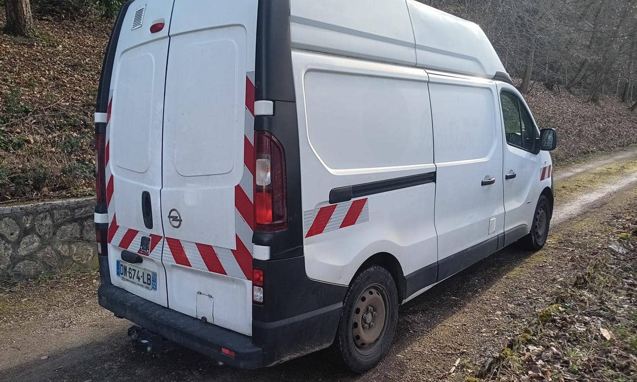 Opel VIVARO — photo 17