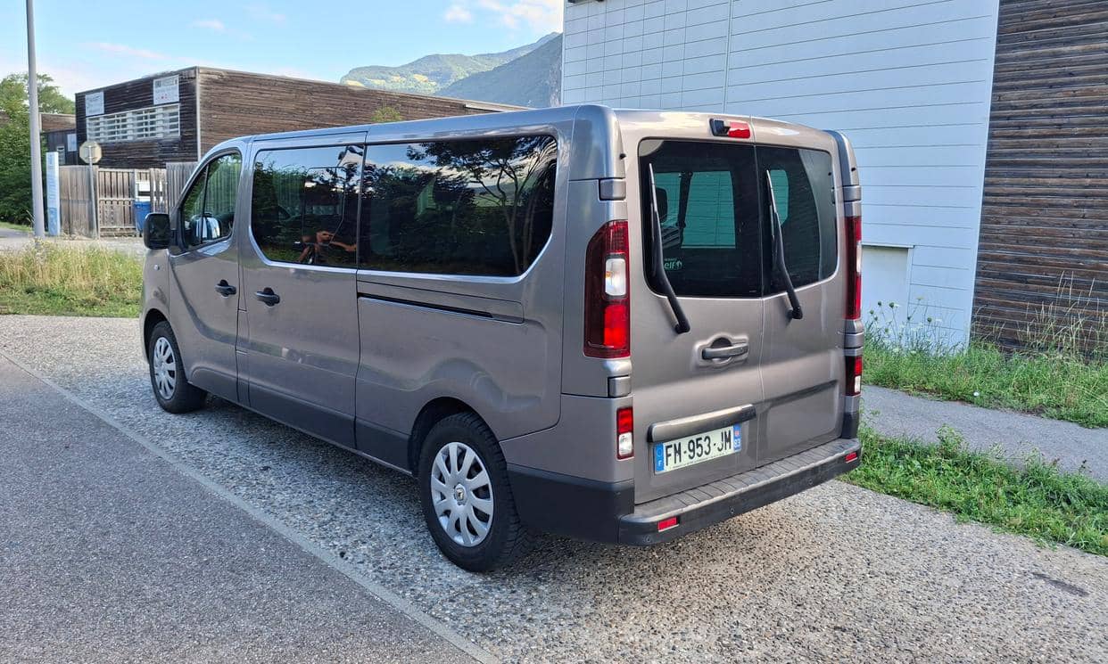 Renault TRAFIC III — photo 6