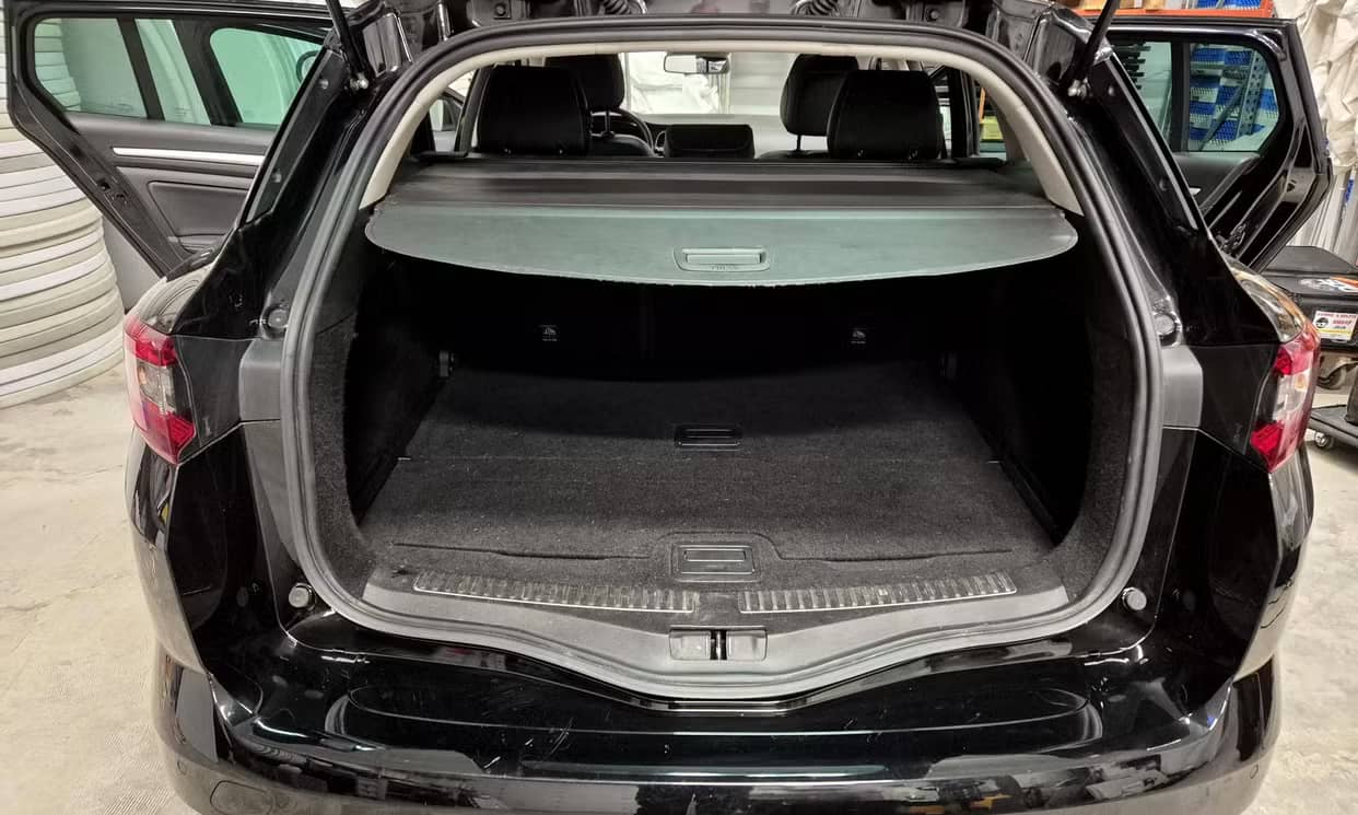 Renault MEGANE IV — photo 8