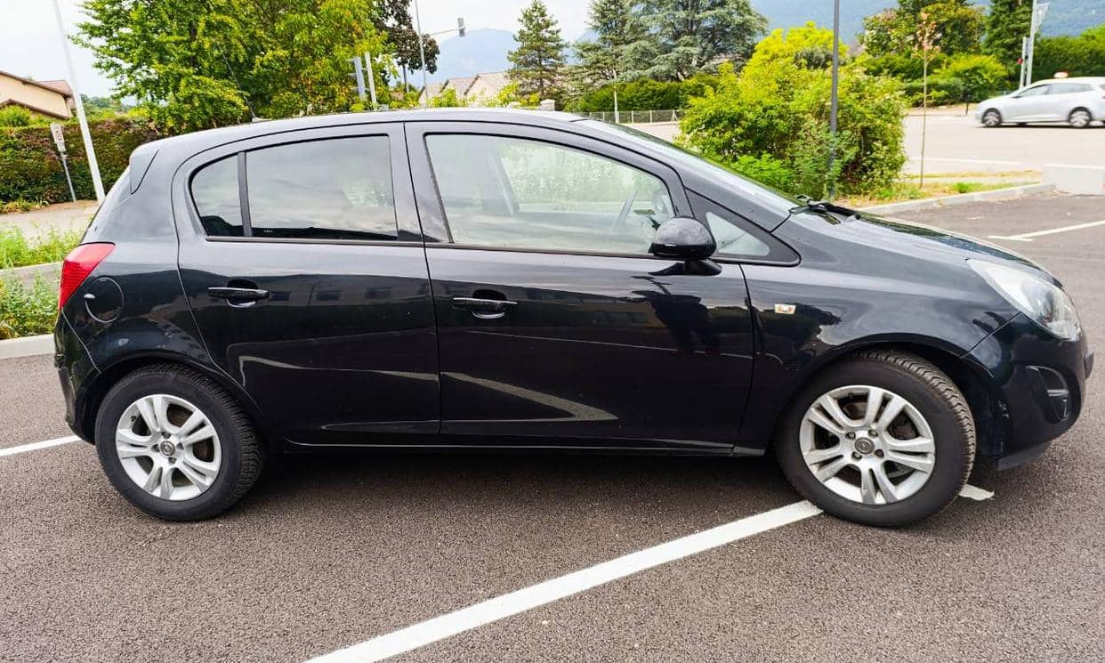 Opel CORSA — photo 3
