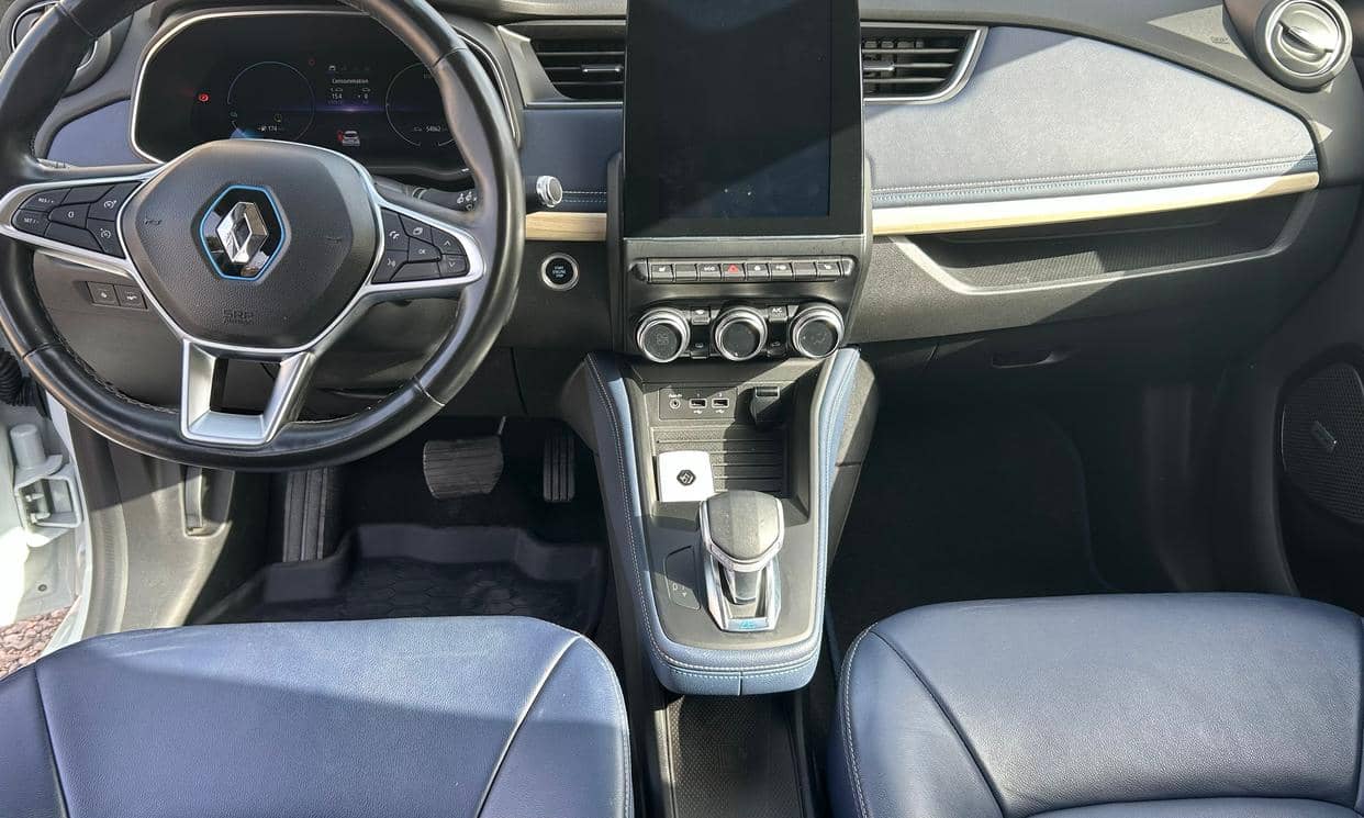 Renault ZOE — photo 8