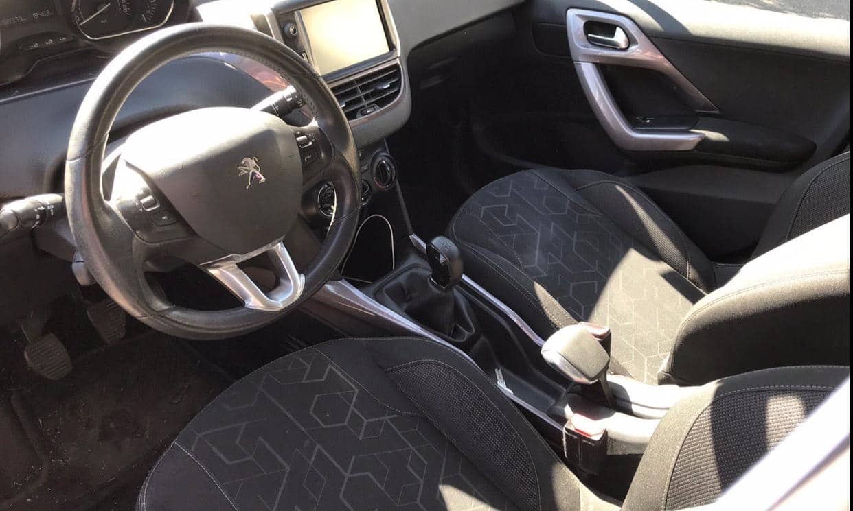 Peugeot 2008 — photo 2
