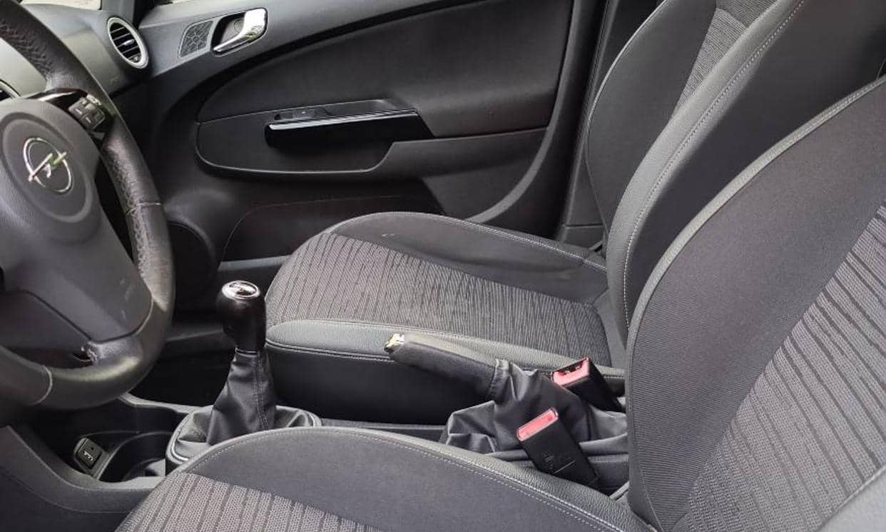 Opel CORSA — photo 7