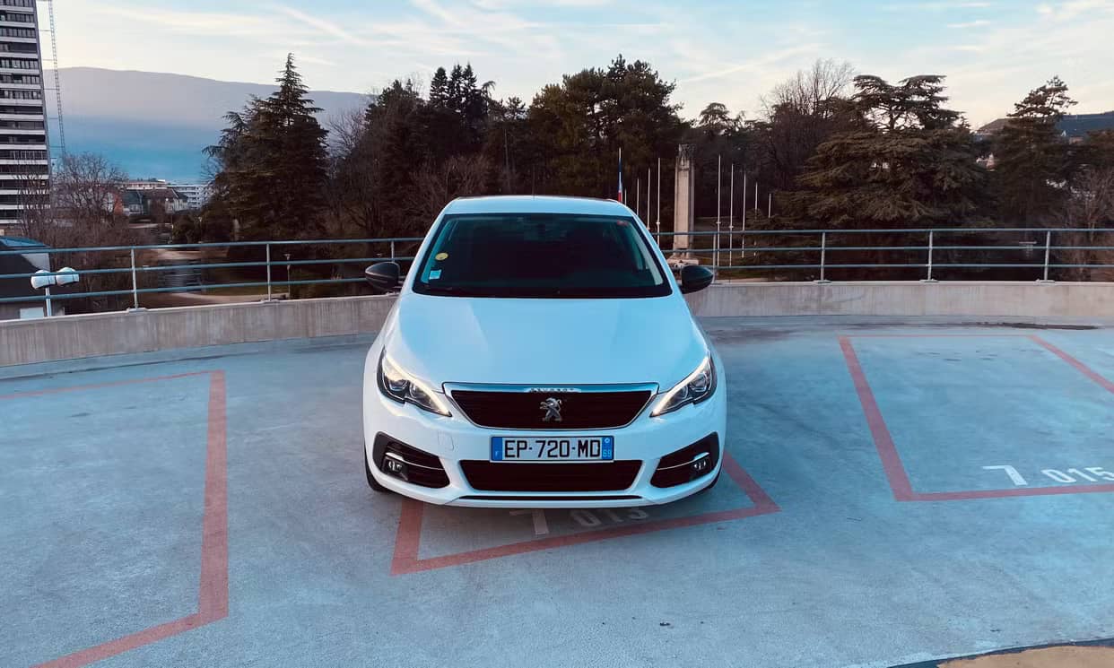 Peugeot 308 — photo 3