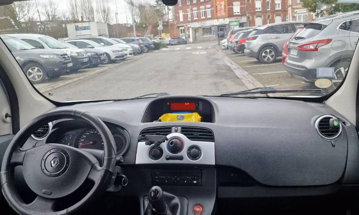 Renault KANGOO EXPRESS II — photo 9