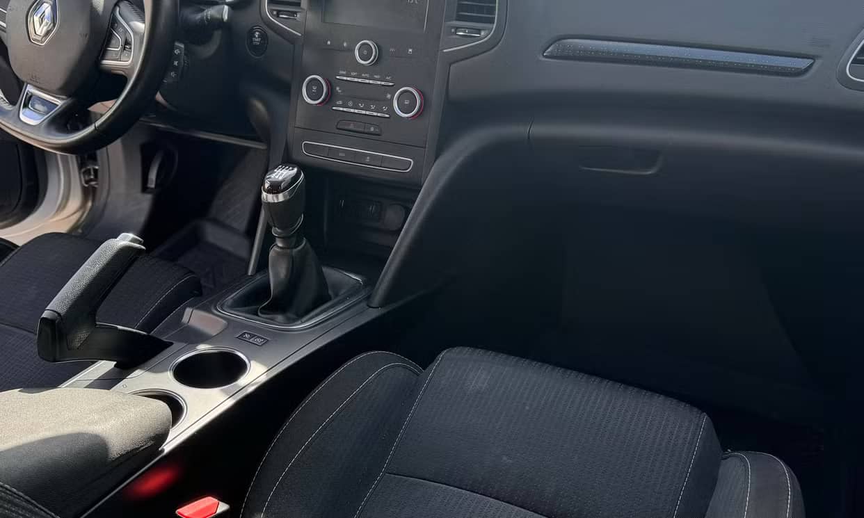 Renault MEGANE IV — photo 3