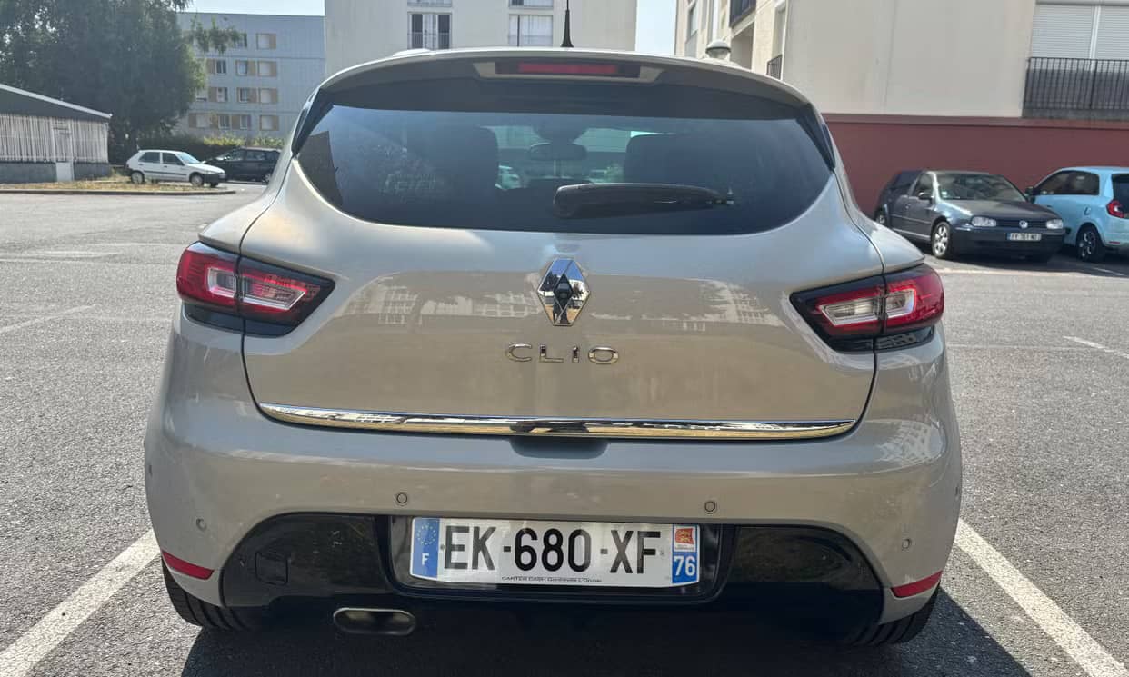 Renault CLIO IV — photo 5