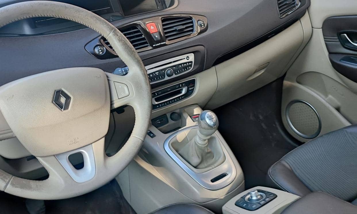 Renault SCENIC III — photo 4