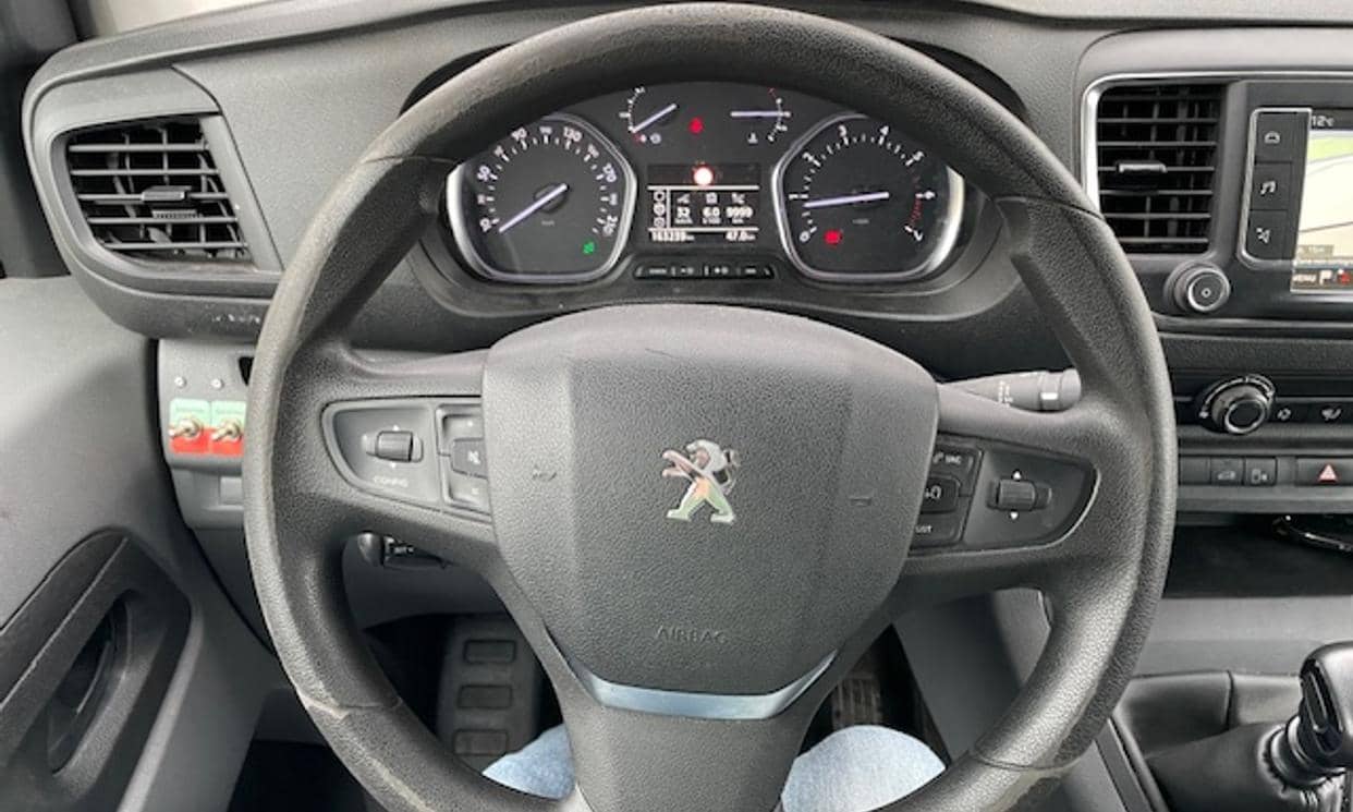 Peugeot EXPERT — photo 10