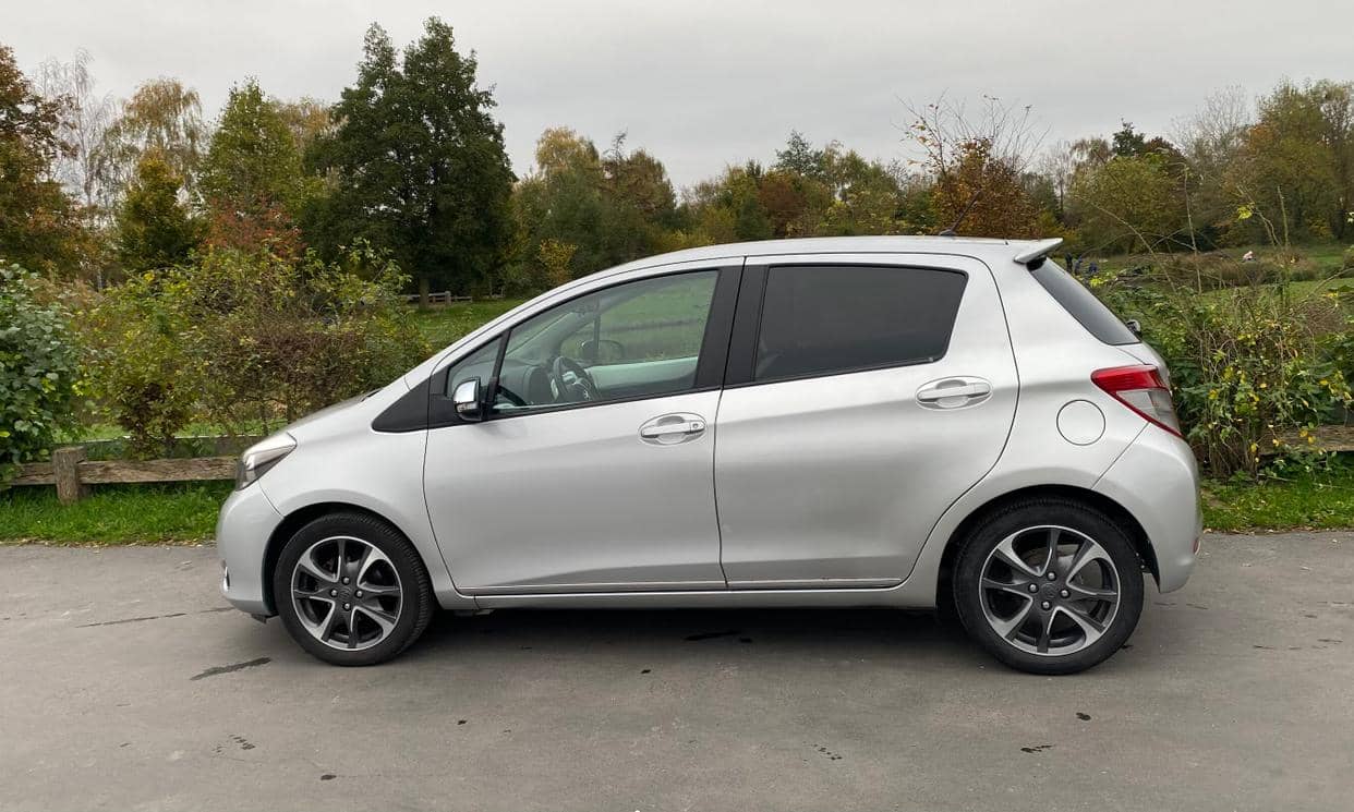 Toyota YARIS — photo 3