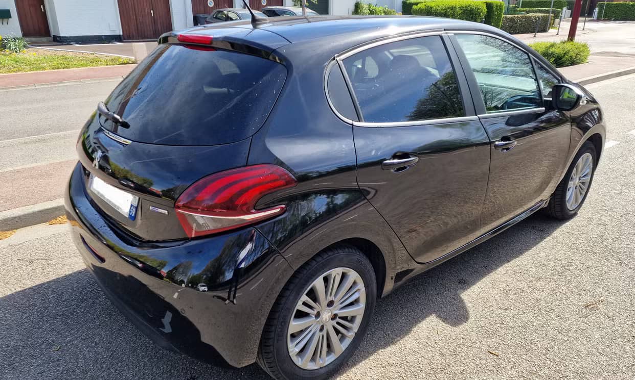 Peugeot 208 — photo 5