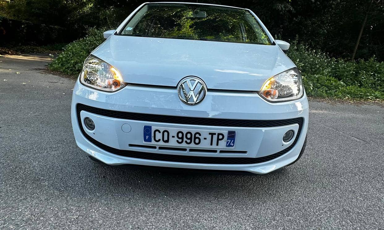Volkswagen UP — photo 7