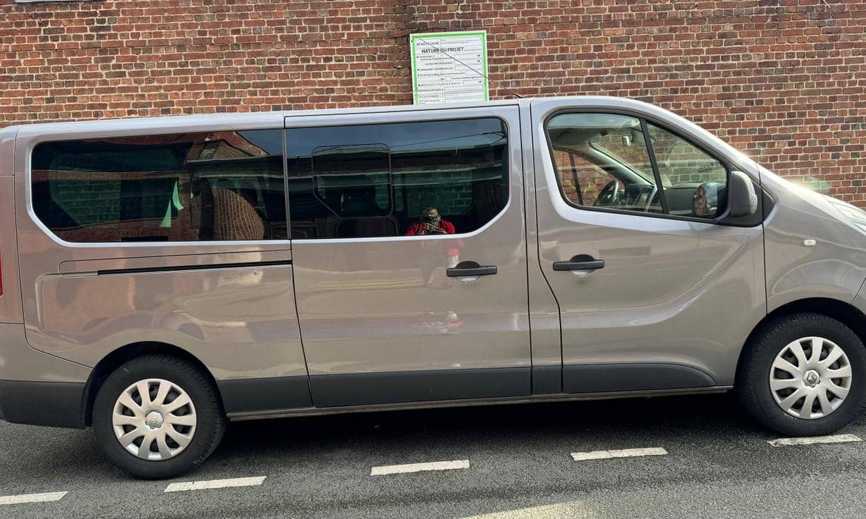 Renault TRAFIC COMBI — photo 2