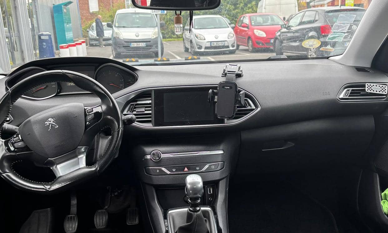 Peugeot 308 — photo 6