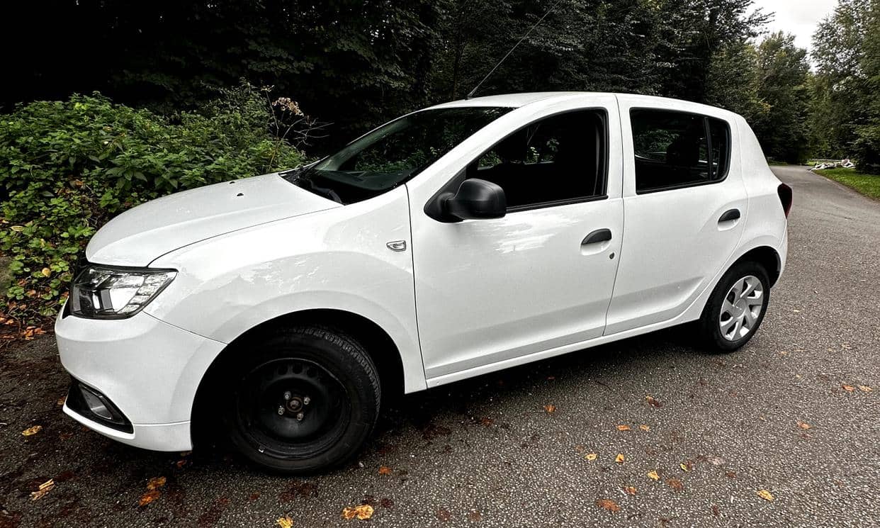 Dacia SANDERO — photo 2