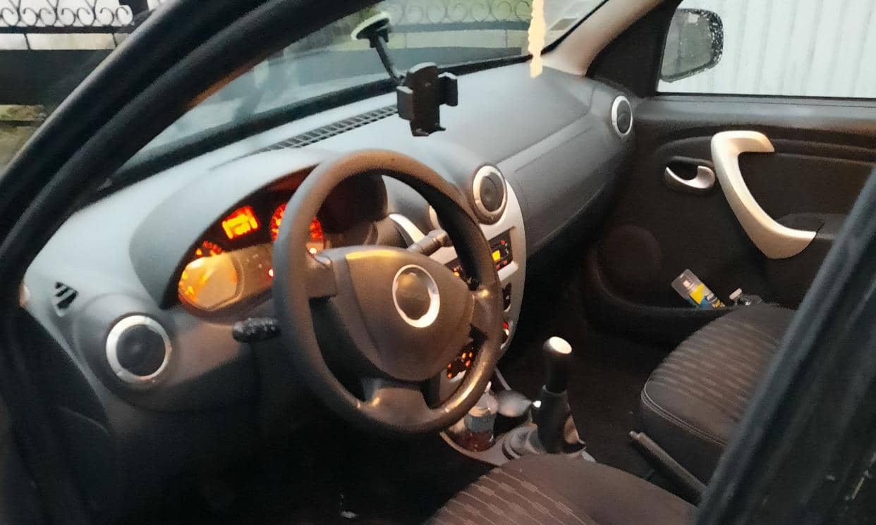 Dacia SANDERO — photo 4