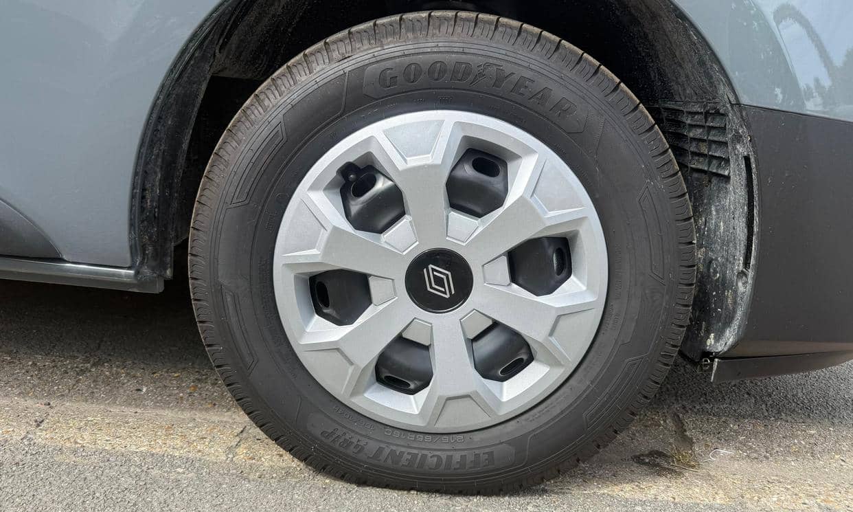 Renault TRAFIC III — photo 3