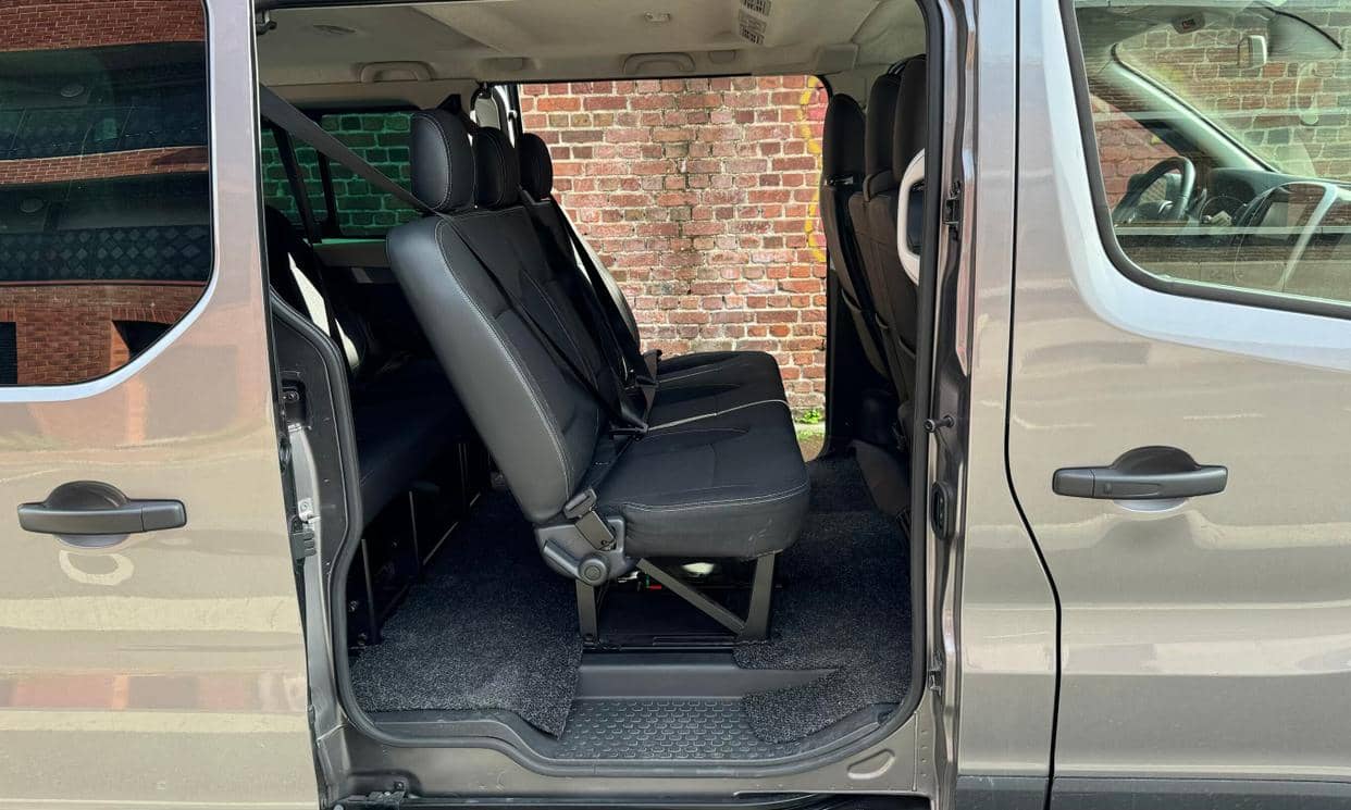 Renault TRAFIC COMBI — photo 9