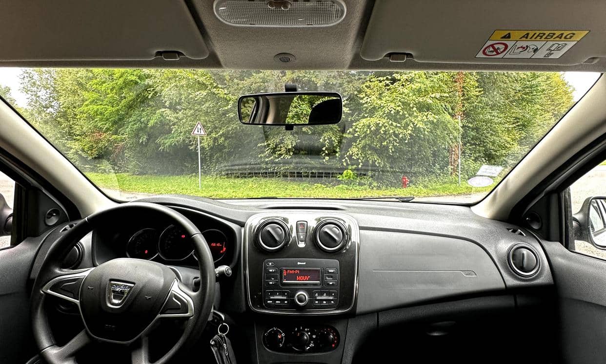 Dacia SANDERO — photo 3