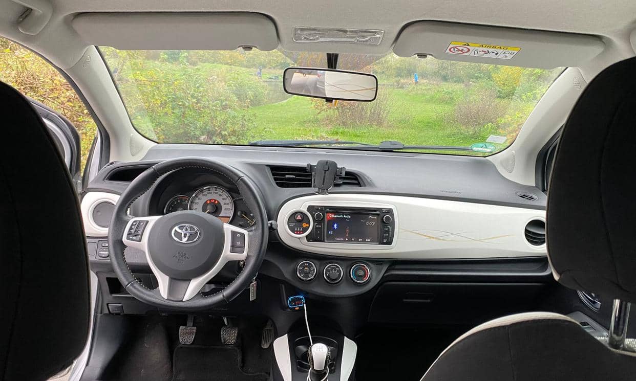 Toyota YARIS — photo 9
