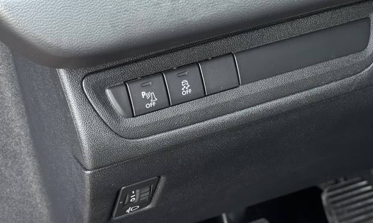 Peugeot 208 — photo 9