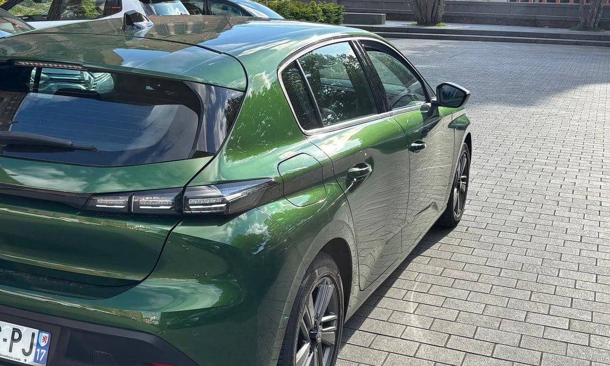 Peugeot 308 — photo 3