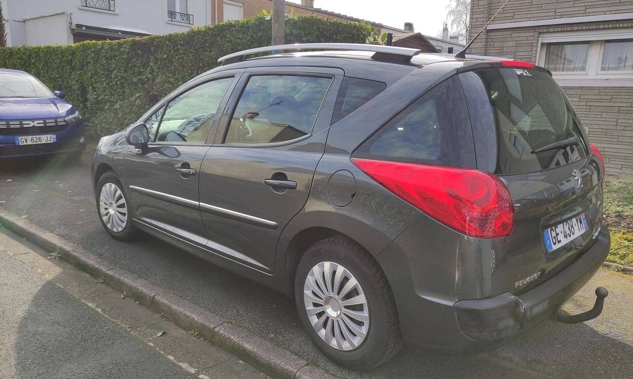 Peugeot 207 — photo 4