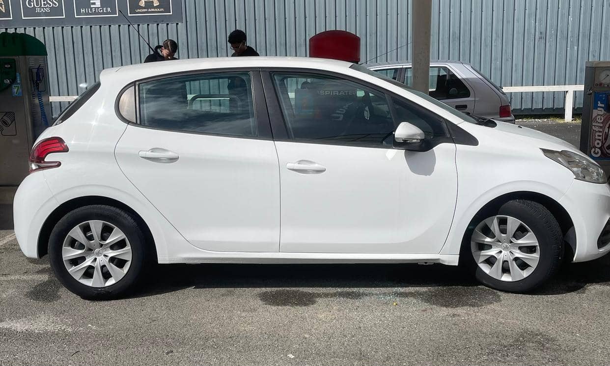 Peugeot 208 — photo 6