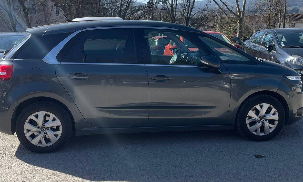 Citroen C4 PICASSO — photo 2