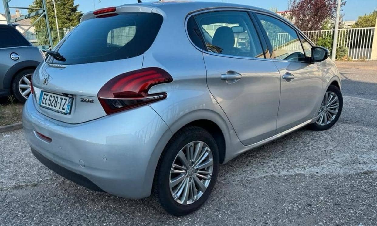 Peugeot 208 — photo 5