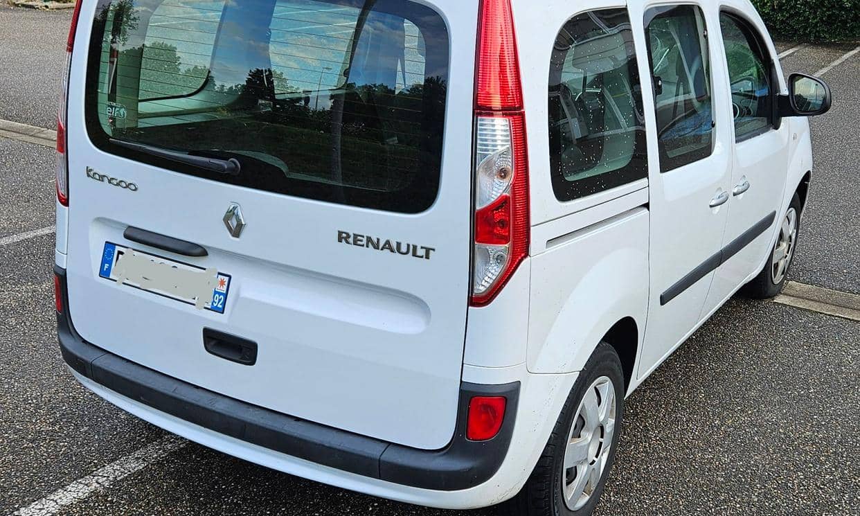 Renault KANGOO II — photo 4