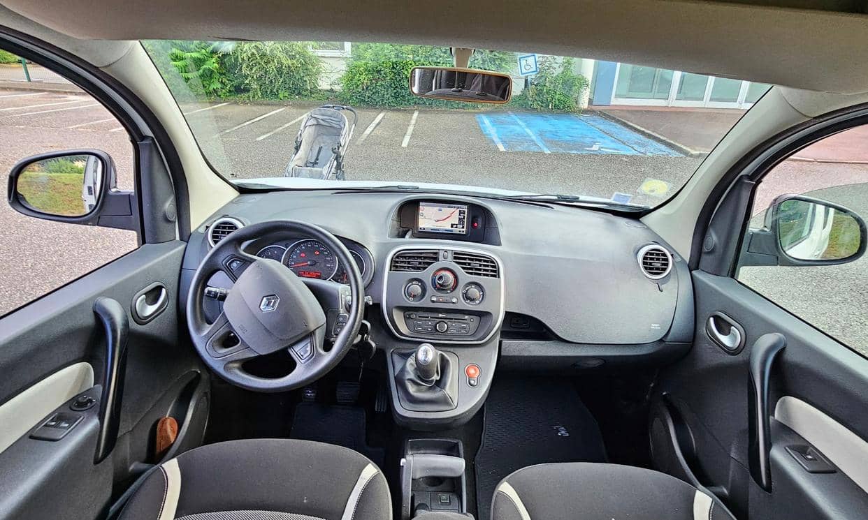 Renault KANGOO II — photo 2