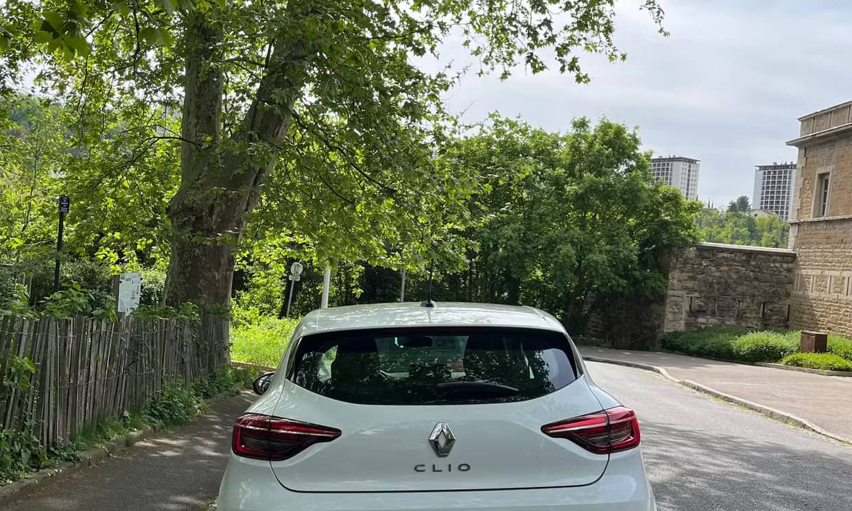 Renault CLIO V — photo 10