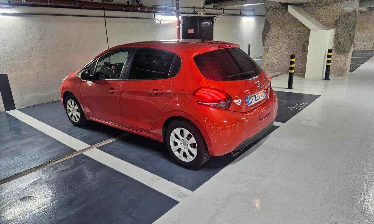 Peugeot 208 — photo 4