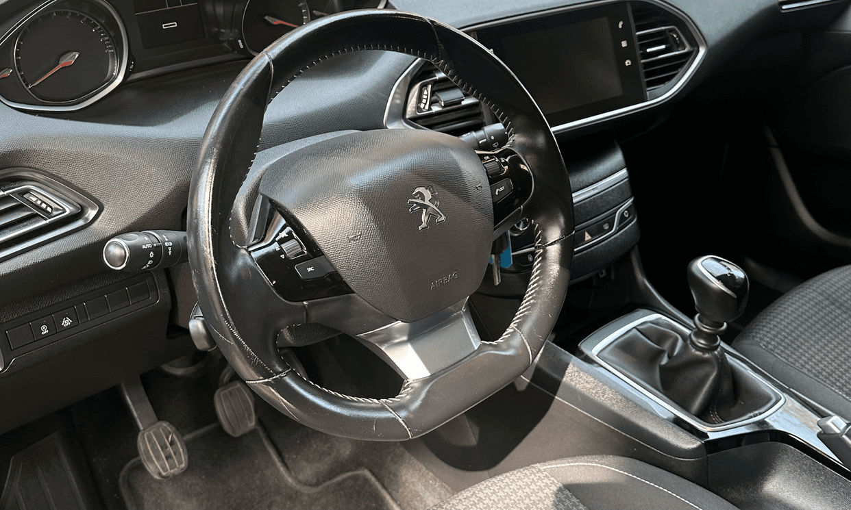 Peugeot 308 — photo 5