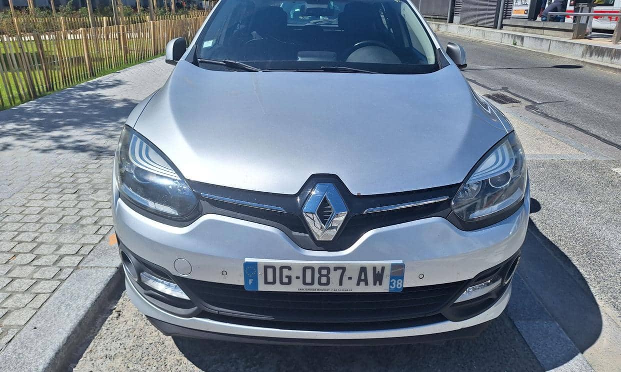Renault MEGANE III — photo 3