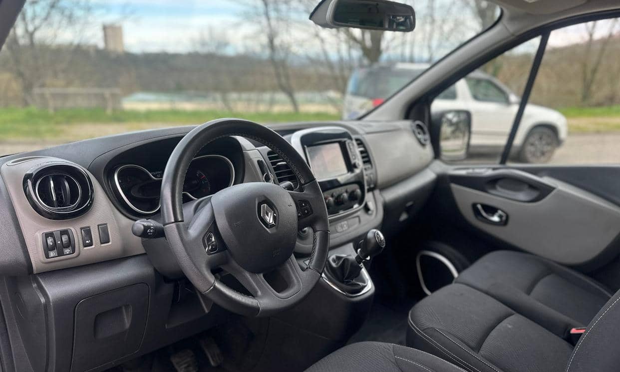 Renault TRAFIC III — photo 5