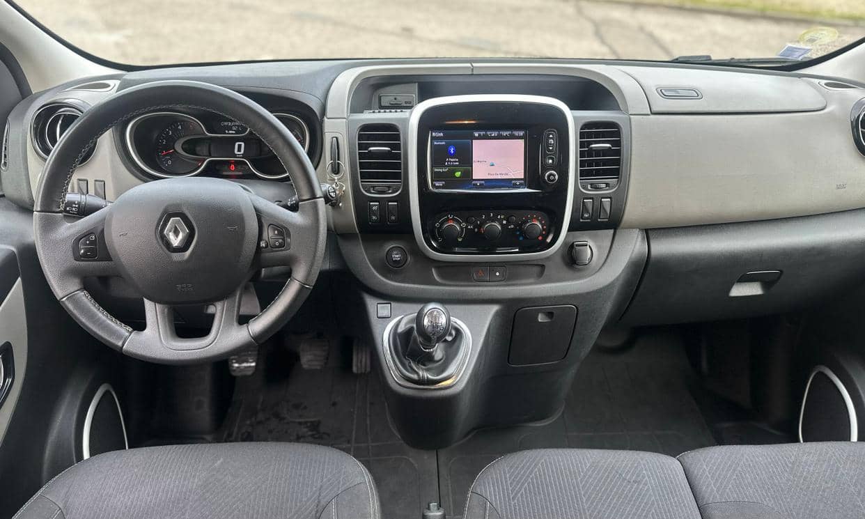Renault TRAFIC III — photo 6