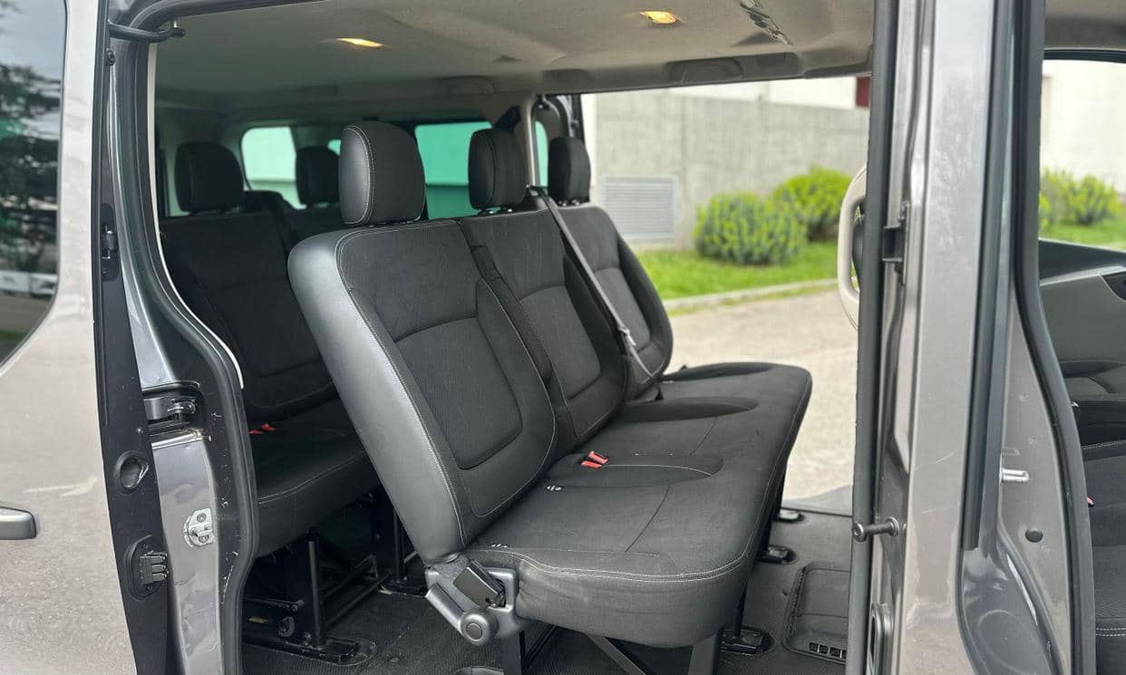 Renault TRAFIC III — photo 11